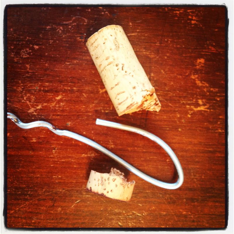 coat-hanger-corkscrew-for-wine-decoded-by-paul-kaan